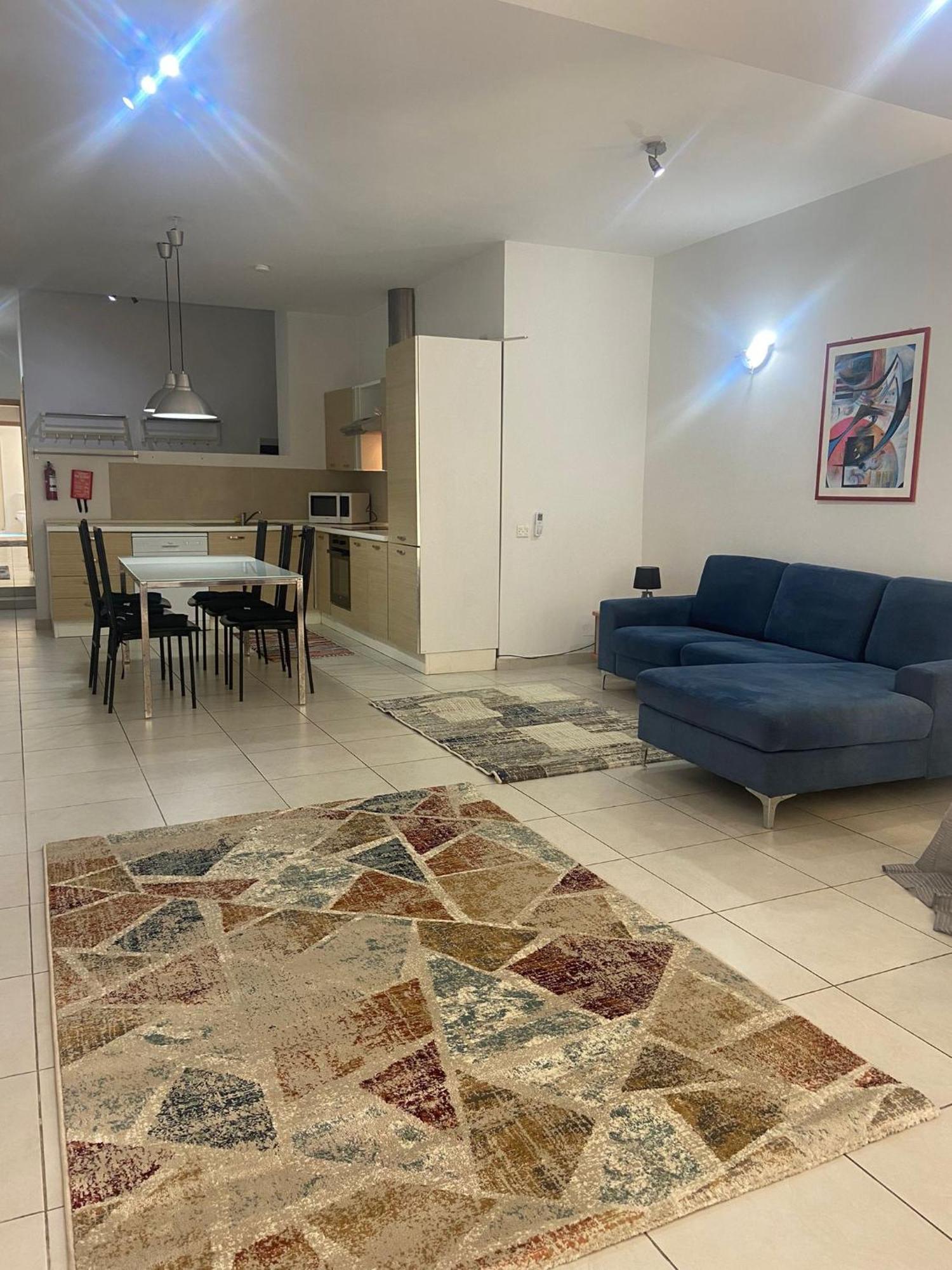 Sliema 2Bed With Backyard Apartment Ngoại thất bức ảnh