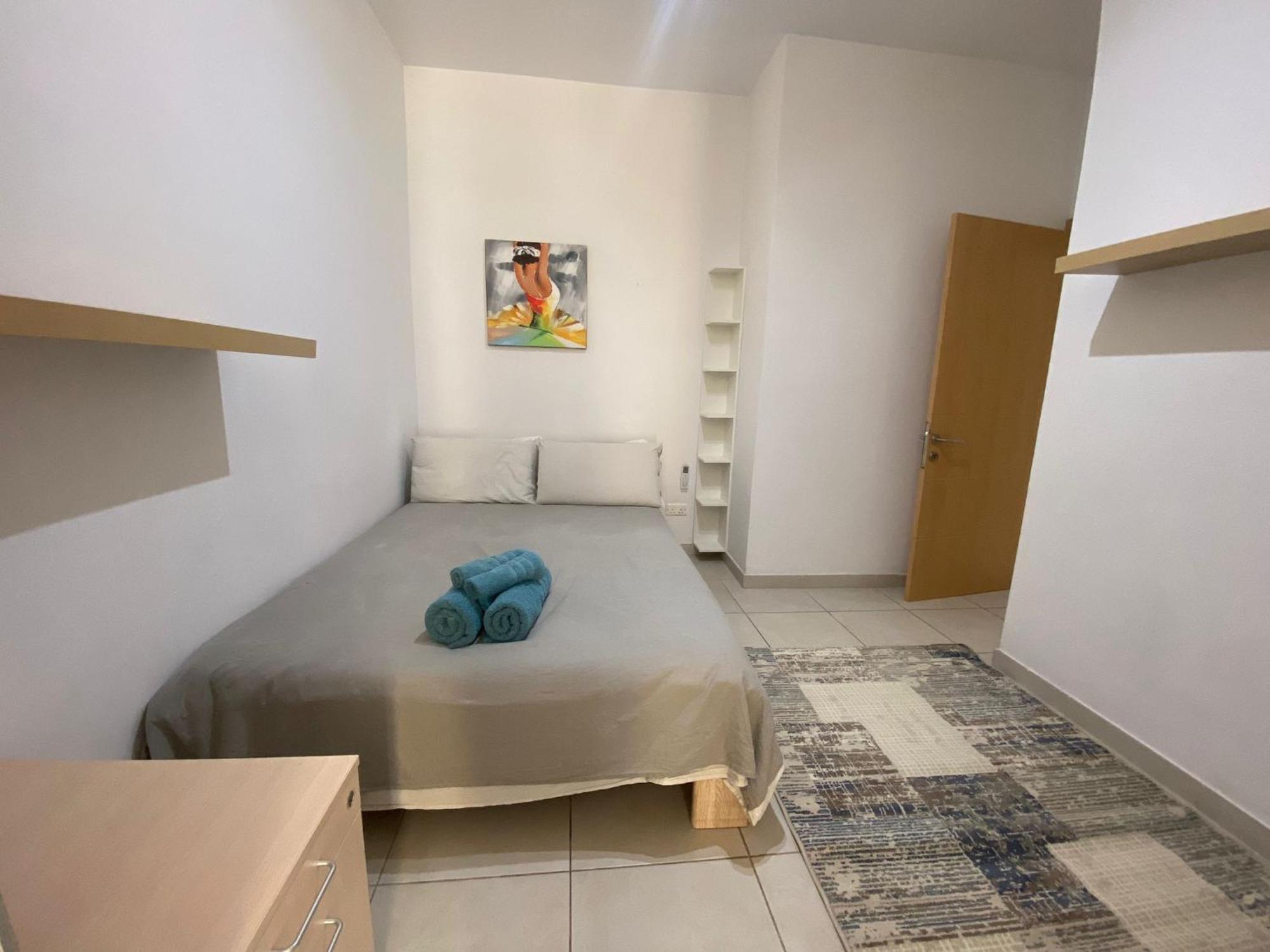 Sliema 2Bed With Backyard Apartment Ngoại thất bức ảnh