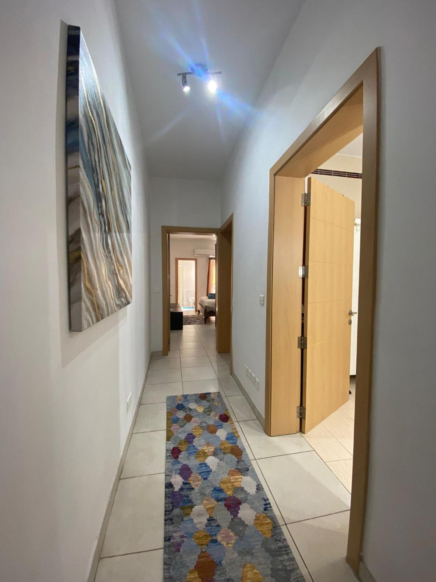 Sliema 2Bed With Backyard Apartment Ngoại thất bức ảnh