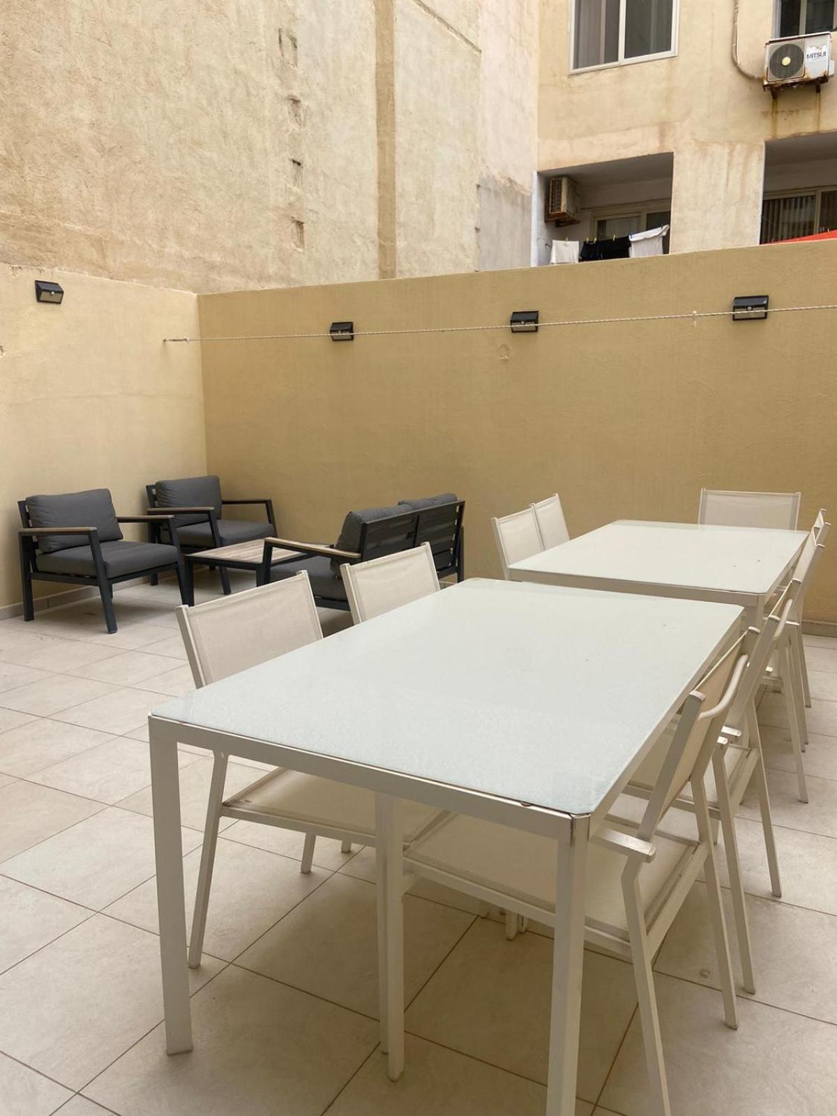 Sliema 2Bed With Backyard Apartment Ngoại thất bức ảnh